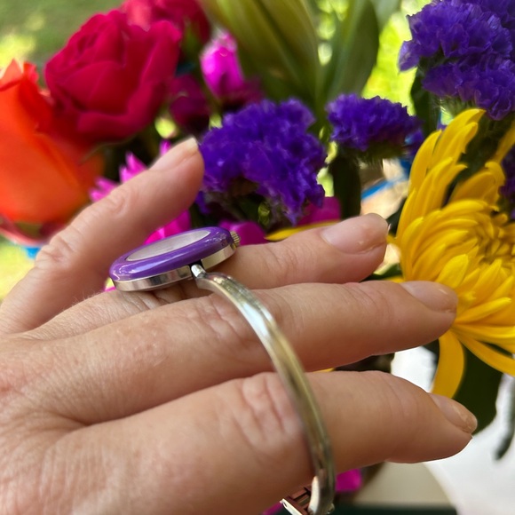 GUCCI-Luxury Statement Piece Watch - Picture 4 of 8